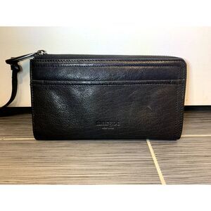Margot New York Black Leather Zipper Wallet Wristlet